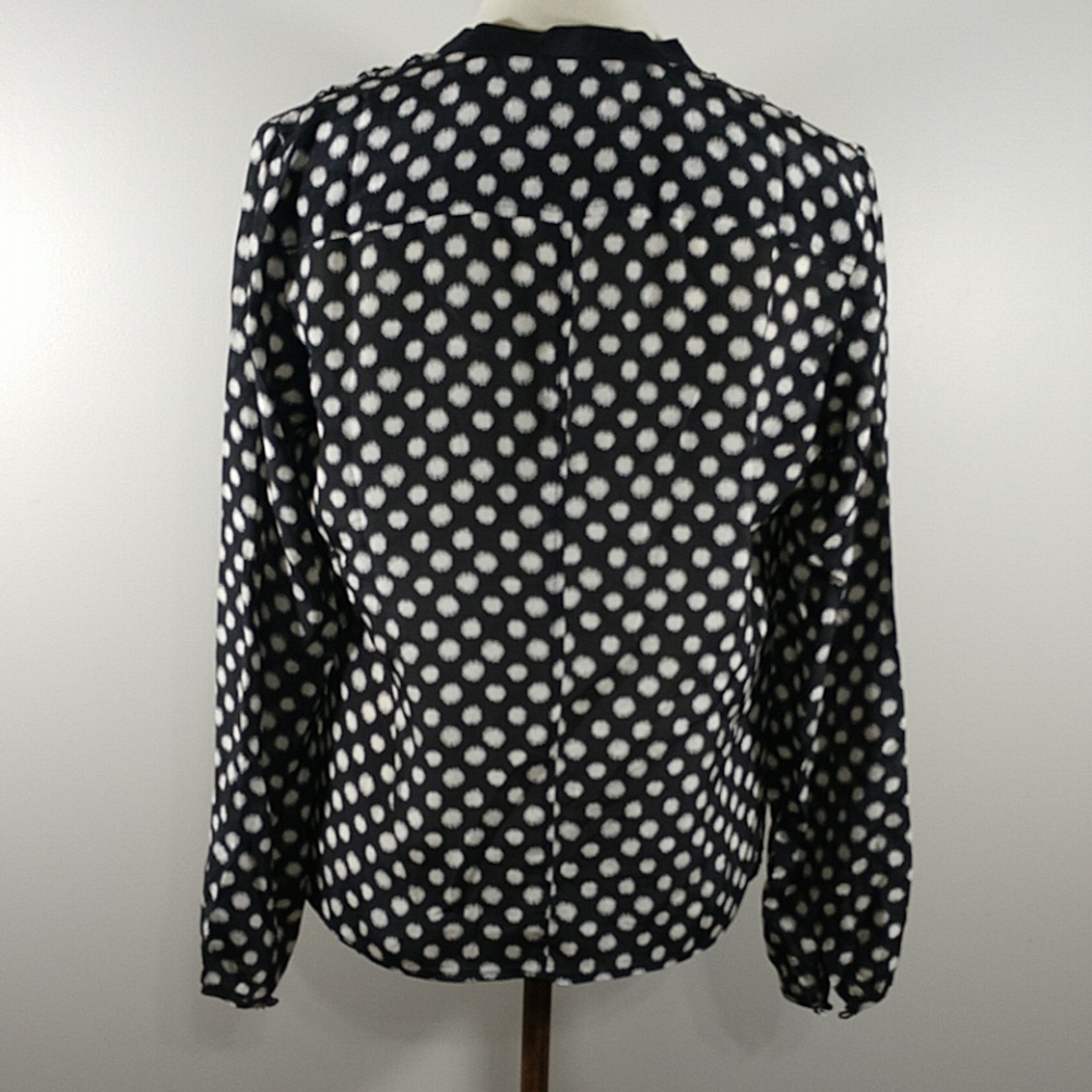 Top: NEW Greylin Silk Polka Dot Button Blouse - Picture 6 of 6